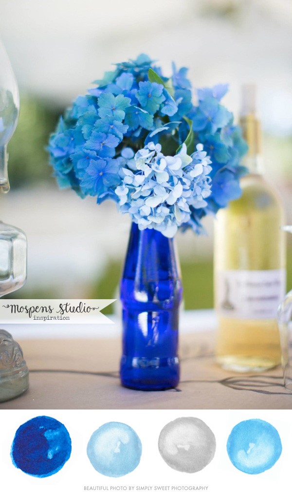 Gorgeous! Brilliant blue wedding color palette | www.mospensstudio.com