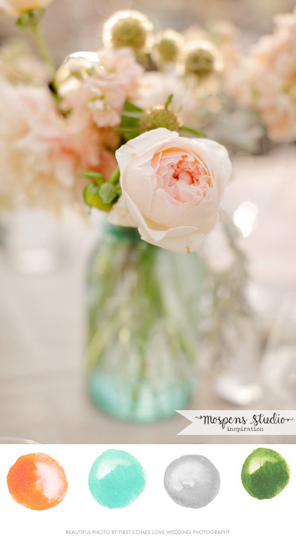 Beautiful peach coral and mint green color palette | www.mospensstudio.com