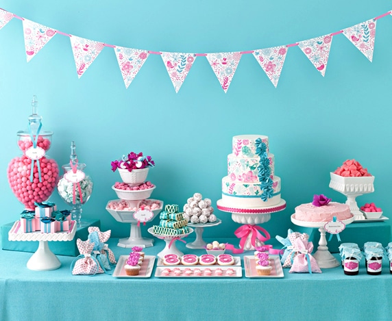 Yum! Check out Amy Atlas’ Delightful Dessert Table!