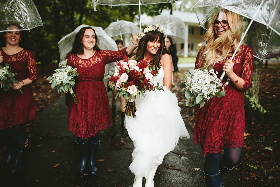 Woodland boho chic wedding. Photographer: Kaytee Lauren - Mospens Studio